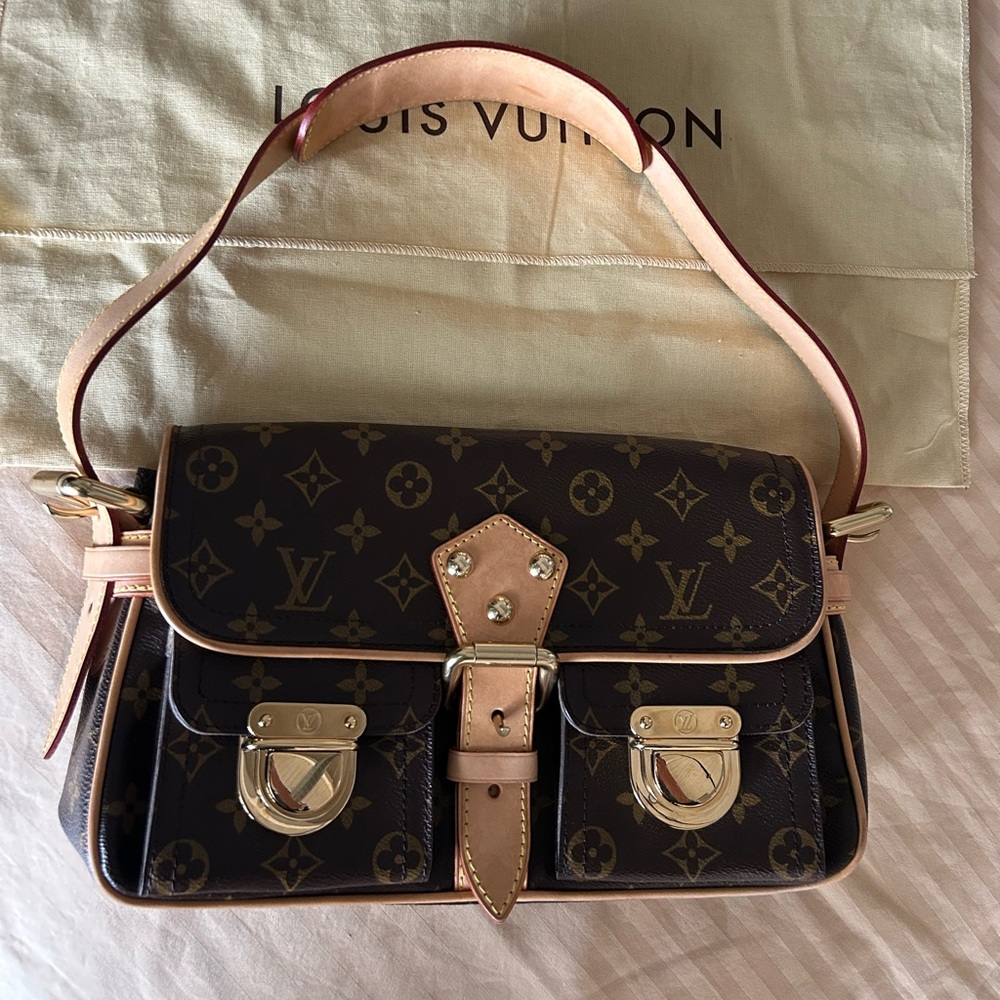 Louis Vuitton Hudson Monogram Shoulder Bag